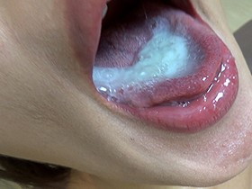 鶯谷発！ヤリパブ人気嬢は無敵のチン舐め女 夏目優希　サンプル画像03